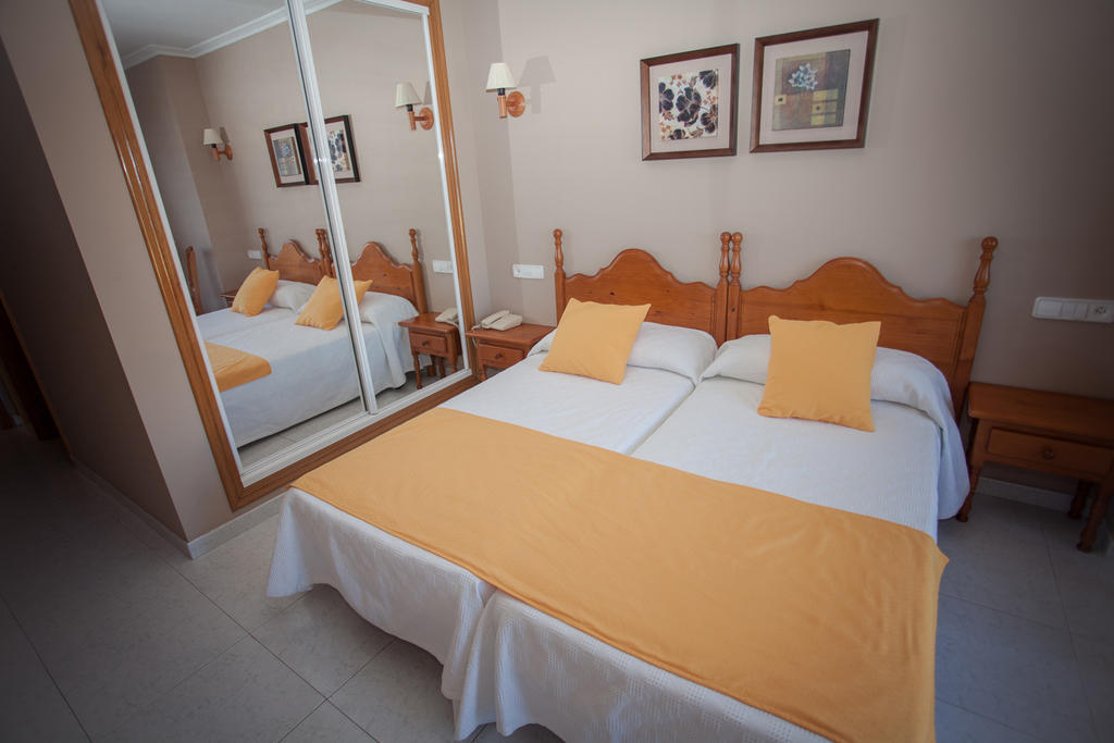 Hotel Martin Esperanza Portonovo Bilik gambar
